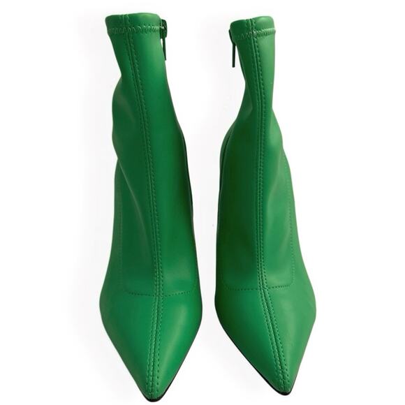 Bar III Green Stretch Comfort Olevia Pointed Toe Flare
Zip-Up Booties - Picture 7 of 7